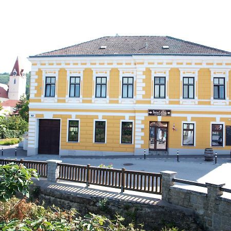 Papperl A' Pub Hotel Schonberg am Kamp ภายนอก รูปภาพ